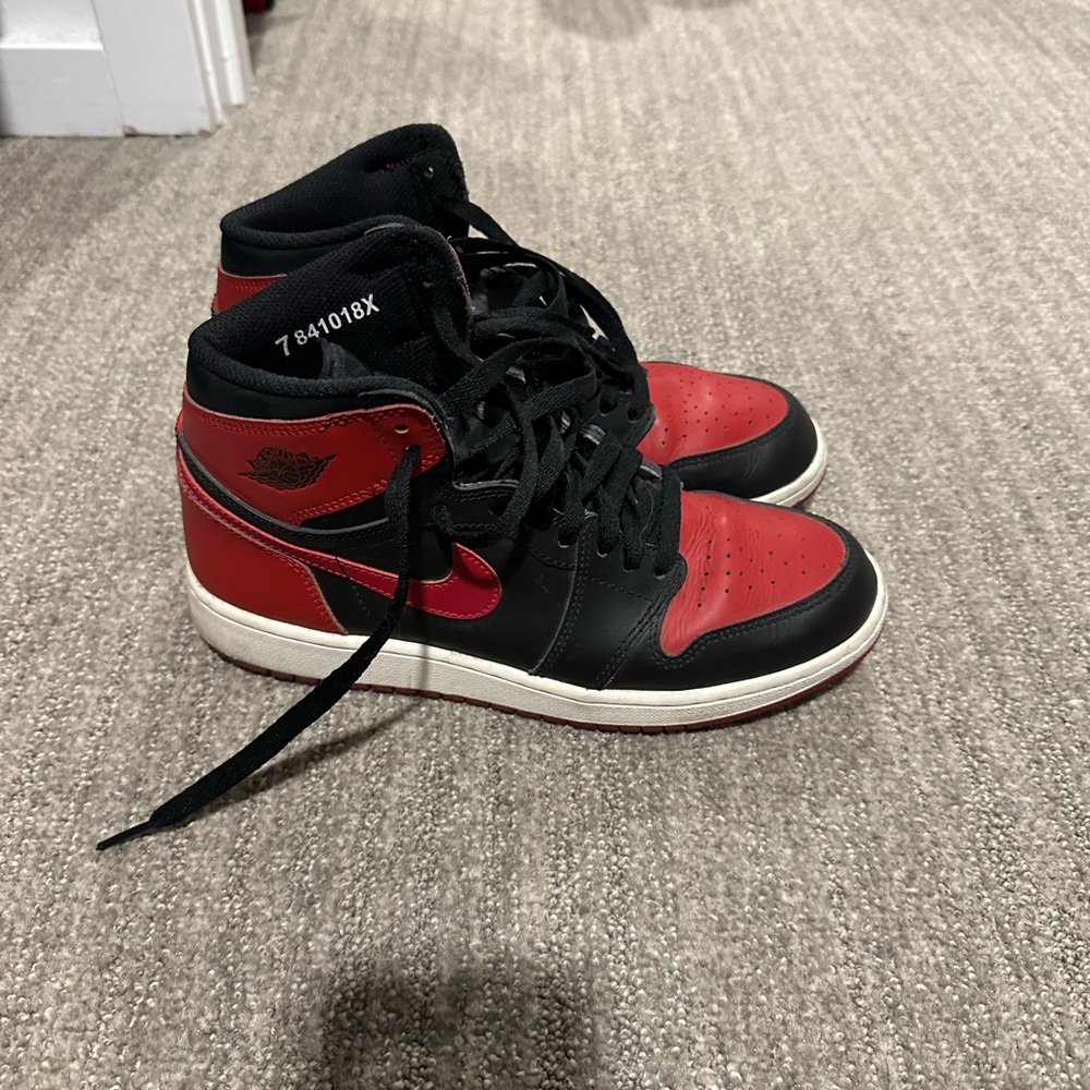2016 Air Jordan 1 Bred - Men’s Size 7 / Women’s Size 8.5